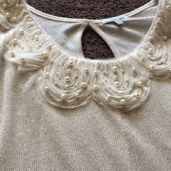 Top - Picture 2 of 2